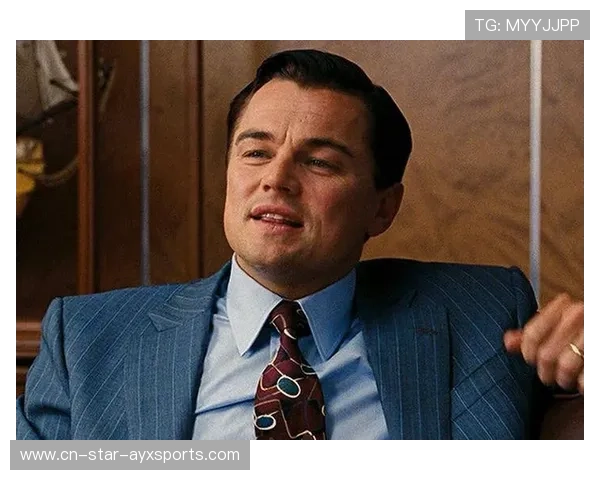 球迷造势逼宫:主力合同争议引公愤 球迷造势逼宫:主力合同争议引公愤