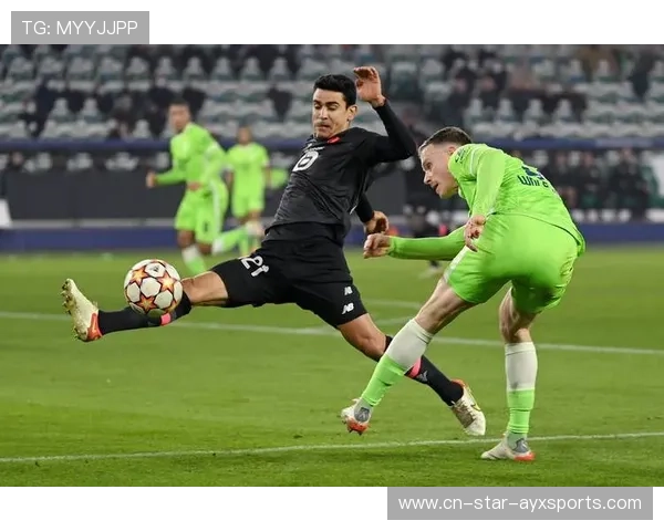 法甲摩纳哥短传连动，门前混战终结得分——精彩瞬间诠释战术艺术