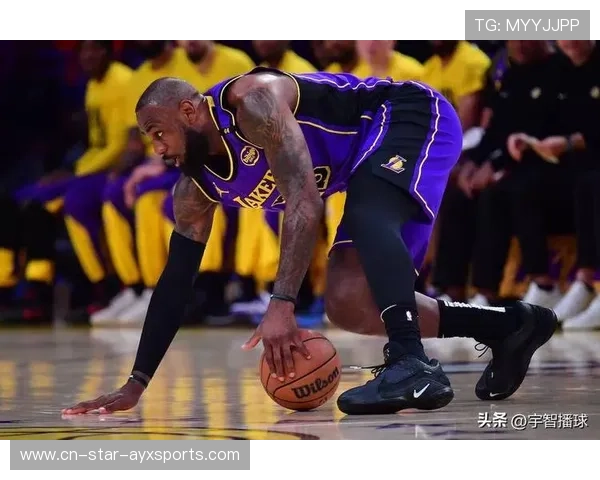 詹姆斯后场组织+空接示范领导力