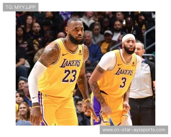 詹姆斯后场组织+空接示范领导力